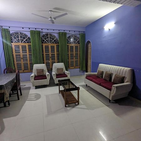 Saikia Nest The Home-Stay Guwahati Esterno foto